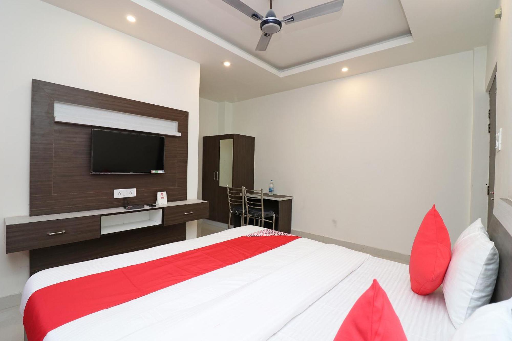 Oyo Paradise Inn Prayagraj Exterior foto
