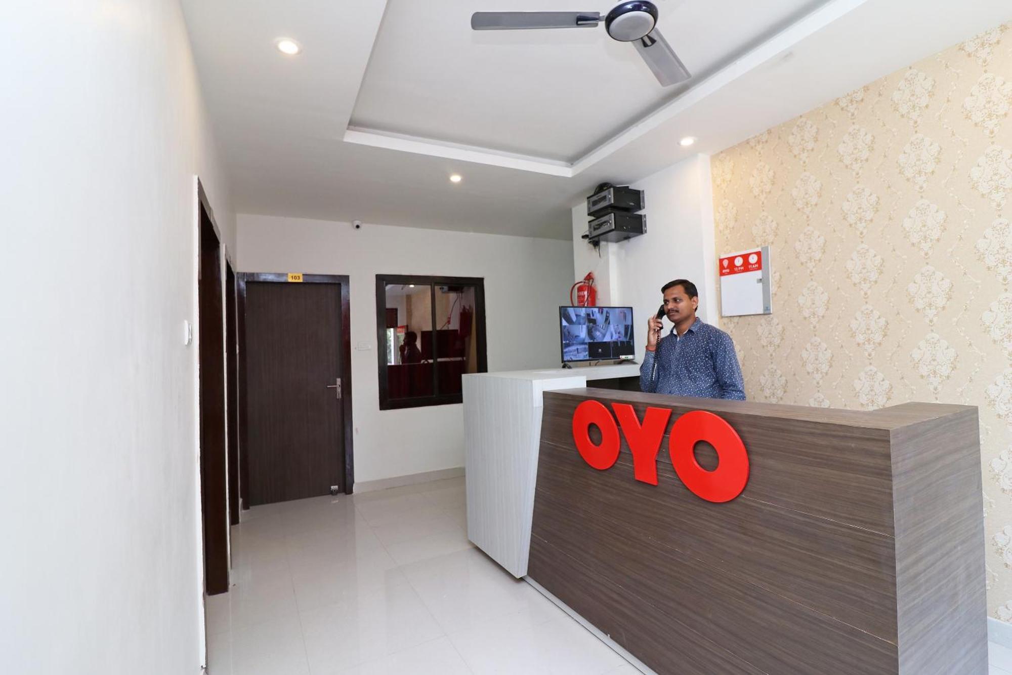 Oyo Paradise Inn Prayagraj Exterior foto